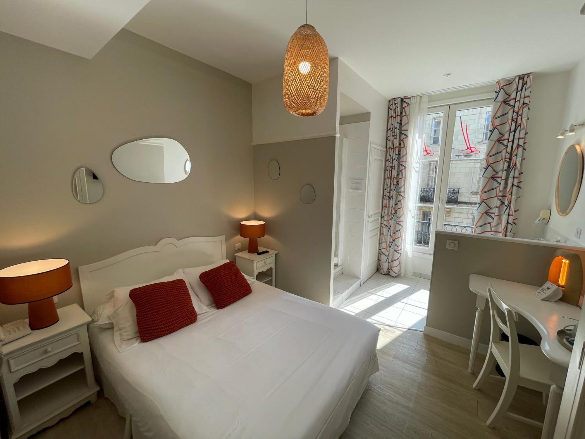 The Originals Boutique, Hotel Le Londres, Saumur Exterior foto