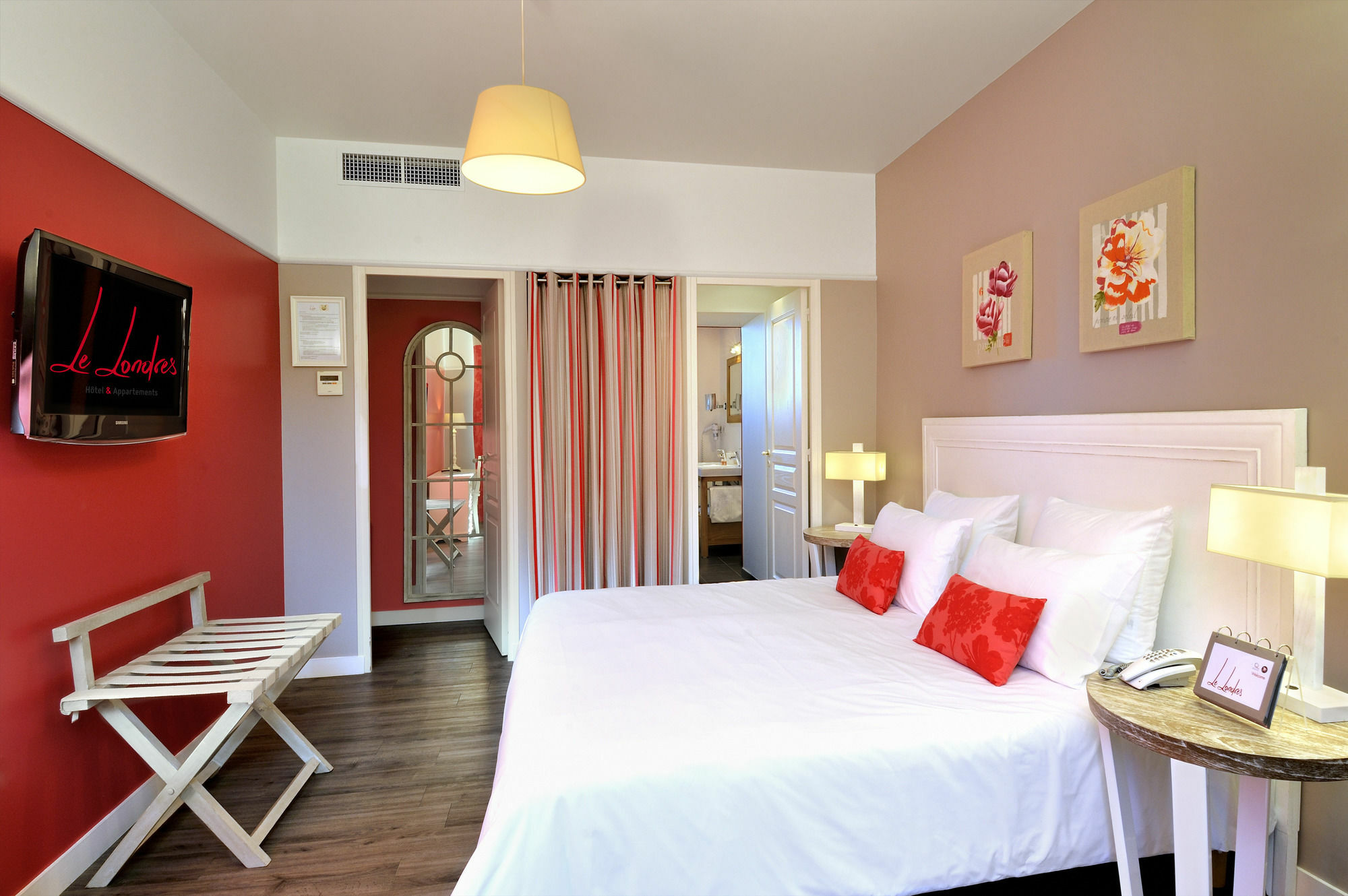 The Originals Boutique, Hotel Le Londres, Saumur Exterior foto