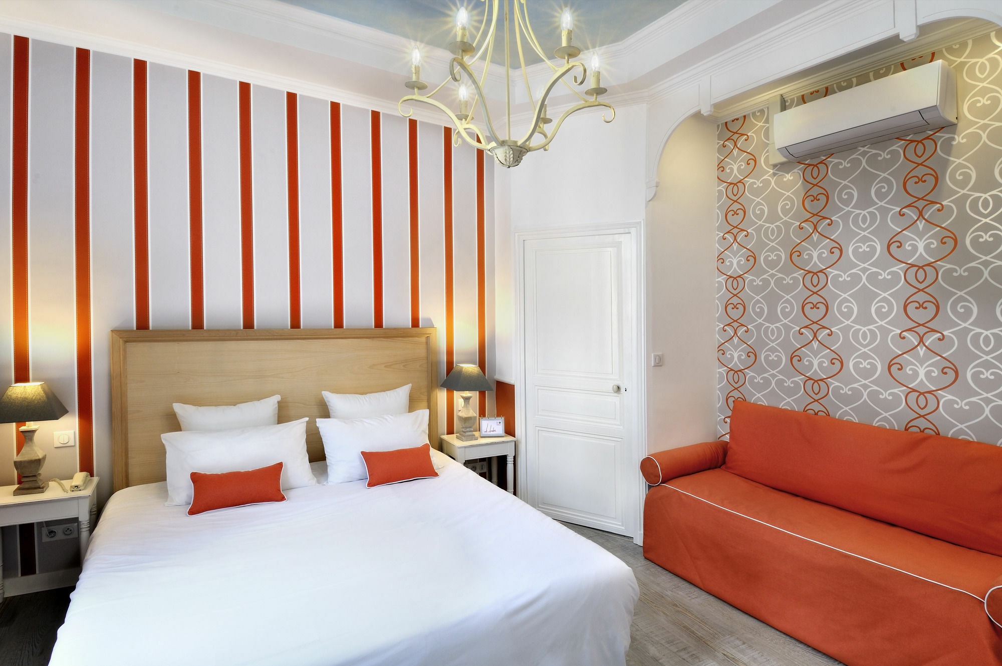 The Originals Boutique, Hotel Le Londres, Saumur Exterior foto